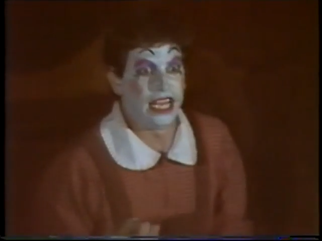 gimpel_the_fool_khan_theatre_1983_part_1_12-0_screenshot